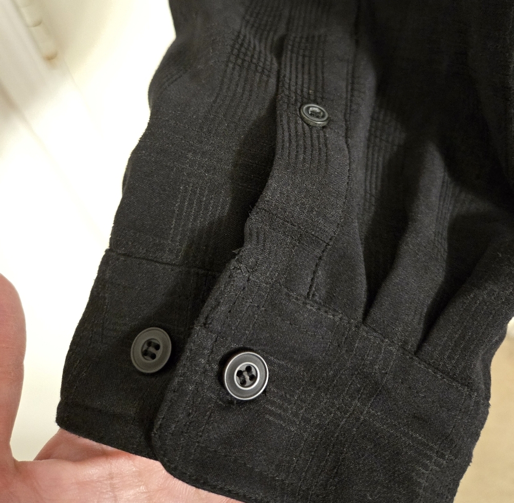 Knightsbridge Men's Black Button-Up Shirt Size XL - Picture 3 of 7